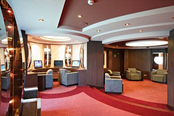 MSC Cruises MSC Splendida Library 2.jpg